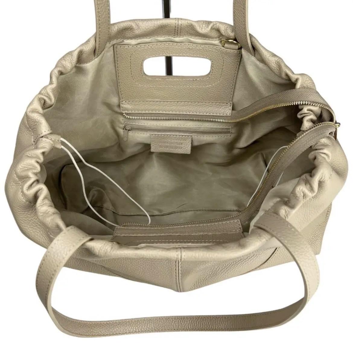 Miss Tote 063